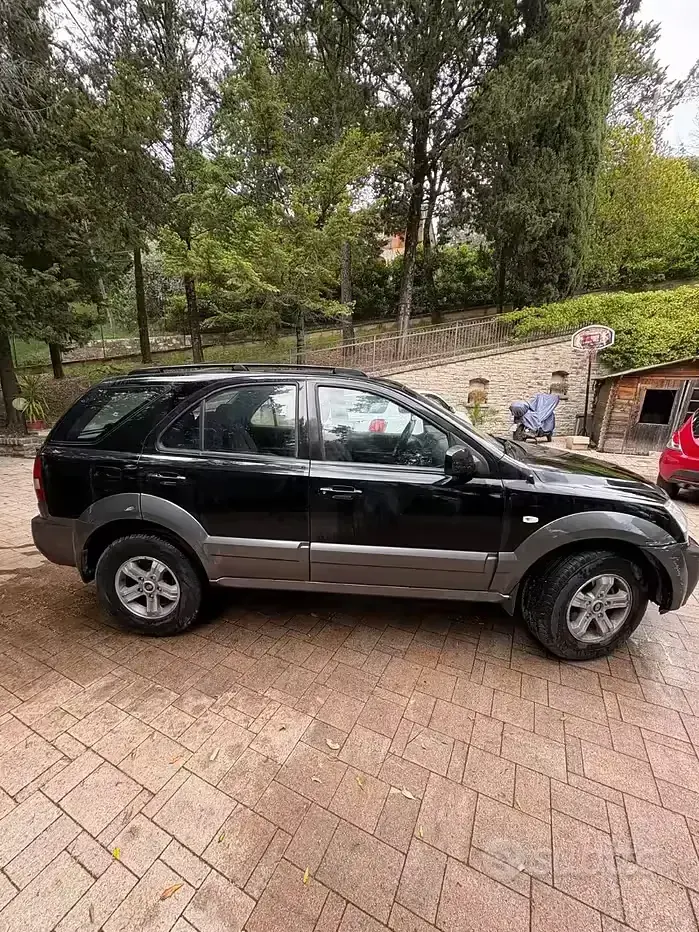 Usata Kia Sorento 2001 Nero SUV