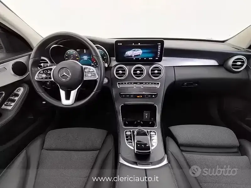 Usata Mercedes C220 Premium 194 CV (142 kW) 2018 Grigio Station wagon