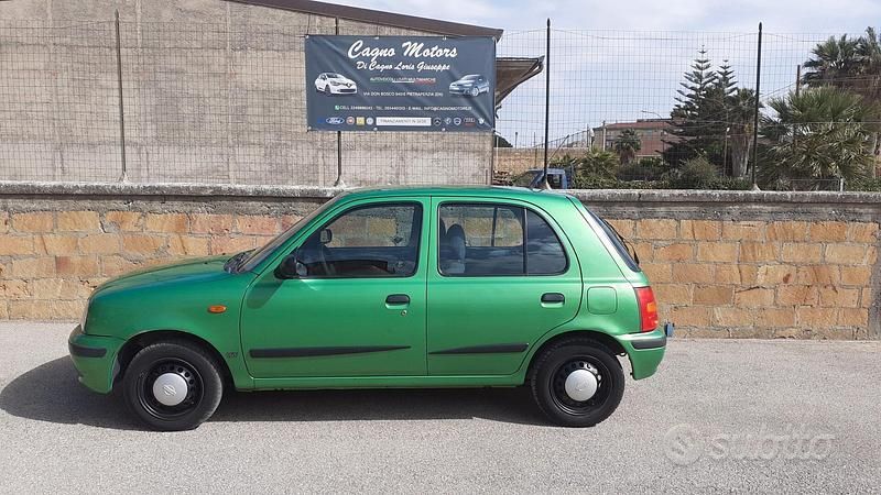Usata Nissan Micra 60 CV (44 kW) 2000 Verde Utilitaria