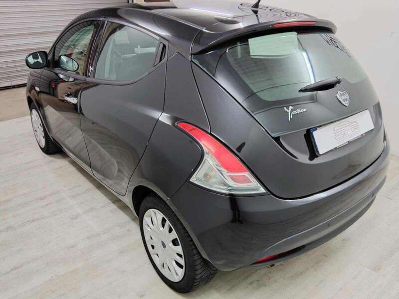 Usata Lancia Ypsilon 69 CV (50 kW) 2011 Nero Utilitaria