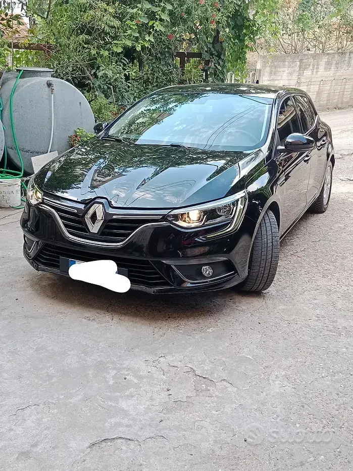 Usata Renault Mégane IV 95 CV (69 kW) 2019 Nero SUV