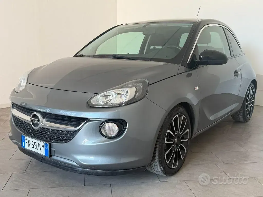 Usata Opel Adam Rocks Rocks 69 CV (50 kW) 2018 Grigio Utilitaria