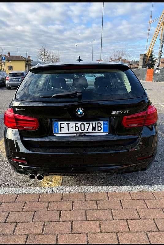 Usata BMW 320 Sport Line 184 CV (135 kW) 2019 Station wagon