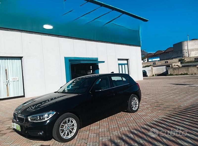 Usata BMW 116 Efficient Dynamics 109 CV (80 kW) 2019 Nero Utilitaria