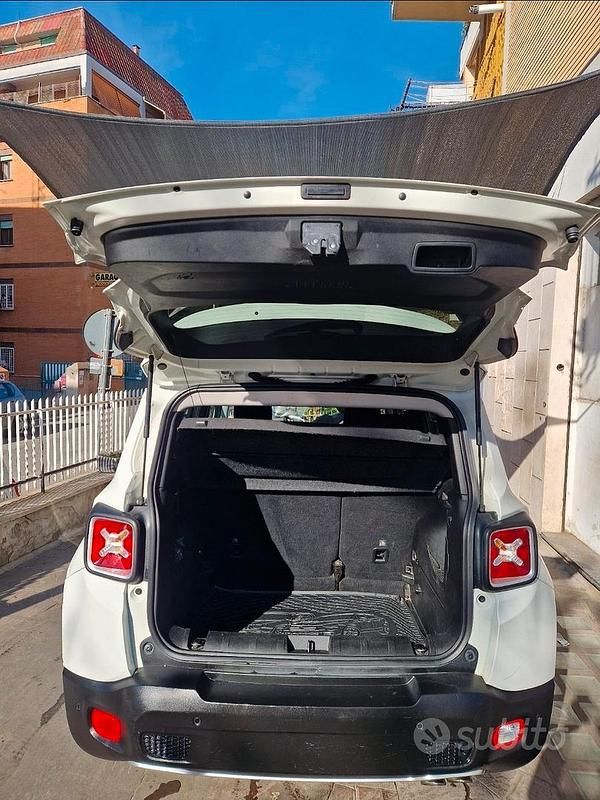 Usata Jeep Renegade Limited 140 CV (102 kW) 2016 Bianco SUV