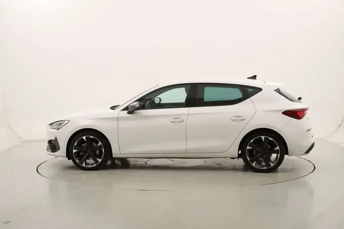 Usata Cupra Leon 150 CV (110 kW) 2024 Bianco Berlina