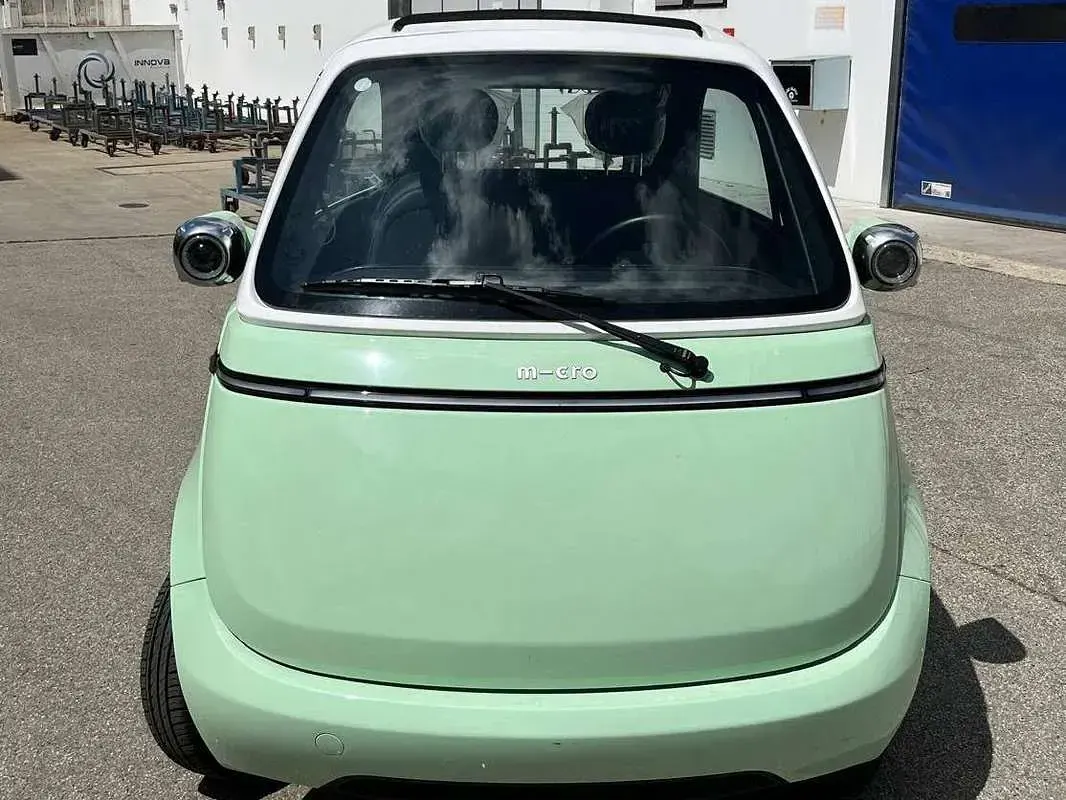 Usata Micro Microlino 13 kW (18 CV) 2025 Verde Utilitaria