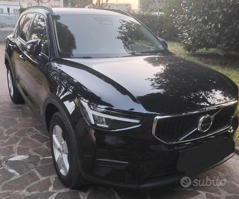 Usata Volvo XC40 163 CV (119 kW) 2024 Nero SUV