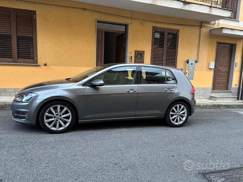 Usata VW Golf VII Highline 110 CV (80 kW) 2013 Grigio Berlina
