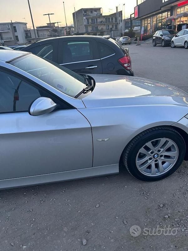 Usata BMW 318 2008 Grigio Berlina