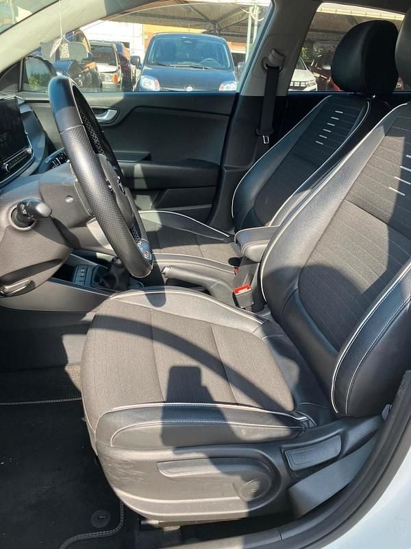Usata Kia Rio GT-Line 101 CV (74 kW) 2021 Bianco Berlina