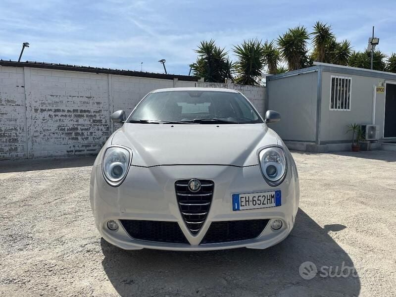 Usata 2011 Alfa Romeo MiTo Distinctive Due volumi | 6500 € (Buon prezzo) - Immagine 1/2