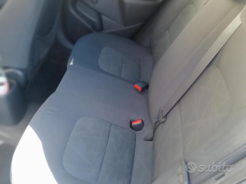 Usata Kia Rio 2013 Grigio Berlina