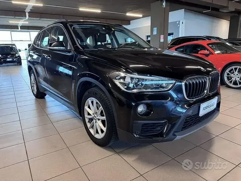 Usata BMW X1 150 CV (110 kW) 2019 Nero SUV