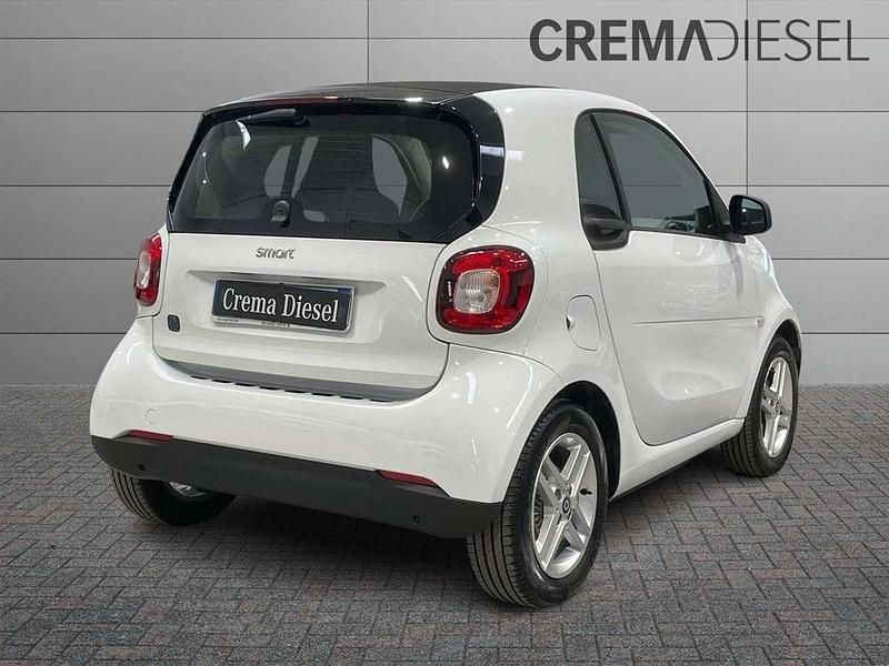 Usata Smart ForTwo Coupé Pure 41 kW (56 CV) 2022 Bianco Utilitaria