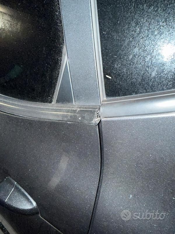 Usata Ford Fiesta ST-Line 85 CV (62 kW) 2019 Grigio Berlina