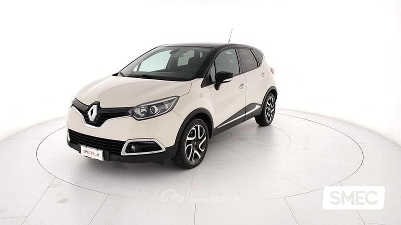 Usata 2015 Renault Captur SUV | 8900 € (Cara) - Immagine 1/4