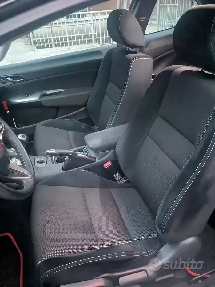 Usata Honda Civic Type S 99 CV (72 kW) 2010 Nero Berlina