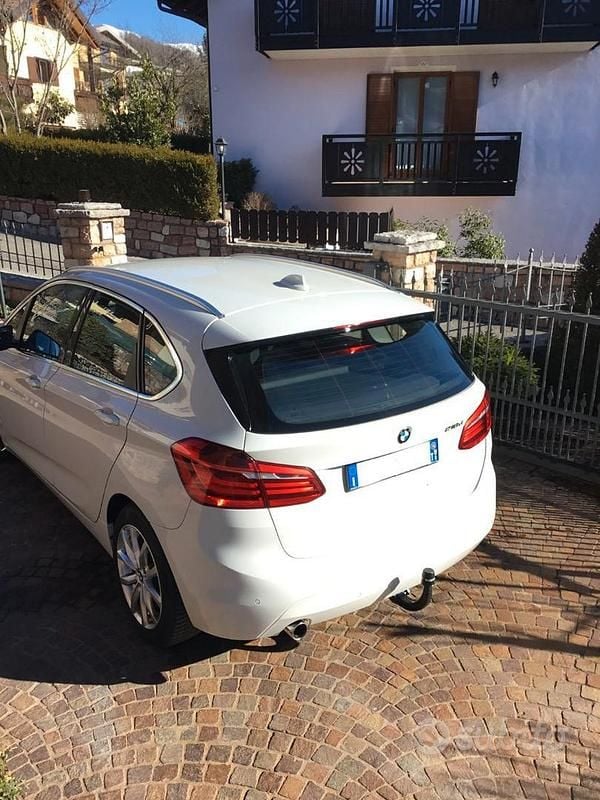 Usata BMW 218 Active Tourer Efficient Dynamics 2015 Bianco Monovolume