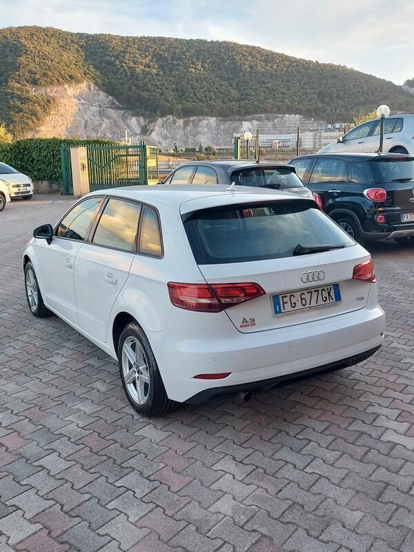 Usata Audi A3 Design 110 CV (80 kW) 2016 Bianco Berlina