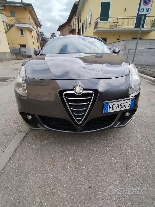 Usata Alfa Romeo Giulietta 170 CV (125 kW) 2011 Utilitaria