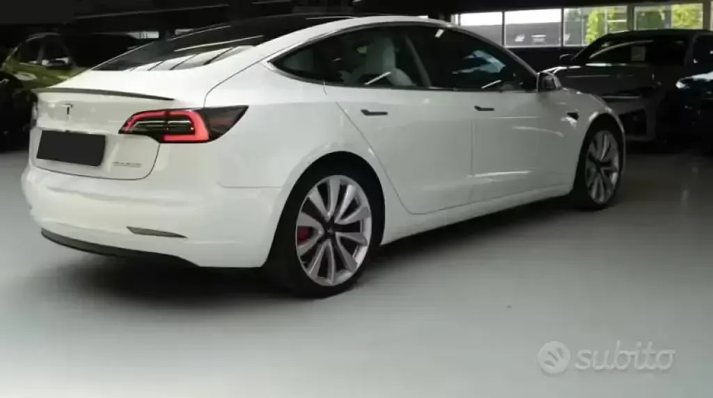 Usata Tesla Model 3 Performance 155 kW (211 CV) 2019 Bianco Berlina
