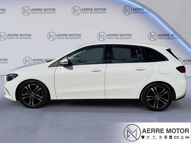 Usata Mercedes B180 Advanced 136 CV (100 kW) 2023 Bianco Monovolume
