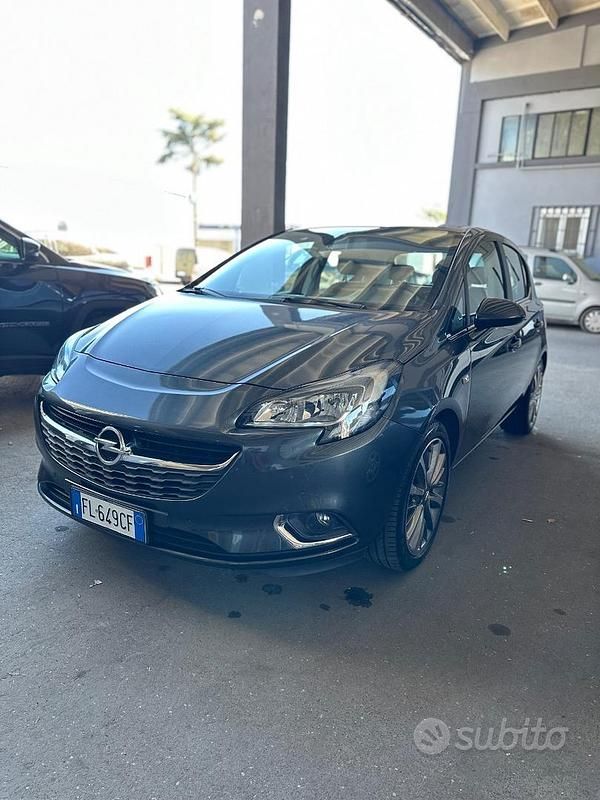 Usata Opel Corsa 90 CV (66 kW) 2017 Grigio Utilitaria