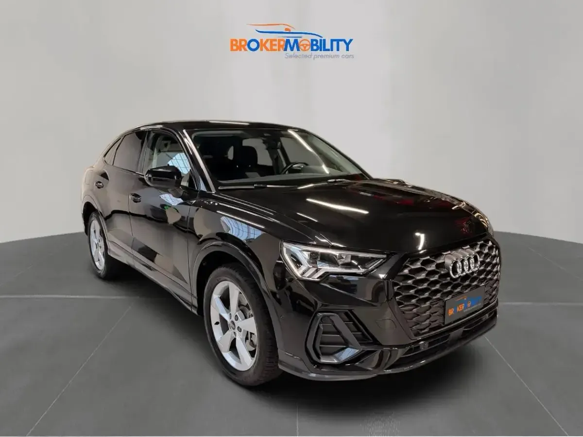 Usata Audi Q3 Sportback Comfort 149 CV (109 kW) 2024 Nero SUV