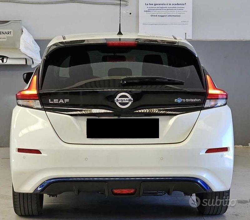 Usata Nissan Leaf Tekna 39 kW (54 CV) 2020 Bianco Utilitaria