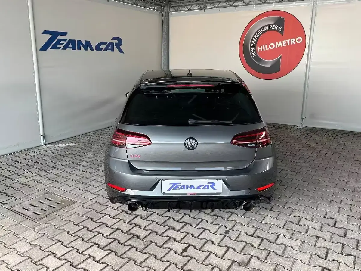 Usata VW Golf VIII GTI 245 CV (180 kW) 2020 Grigio Berlina