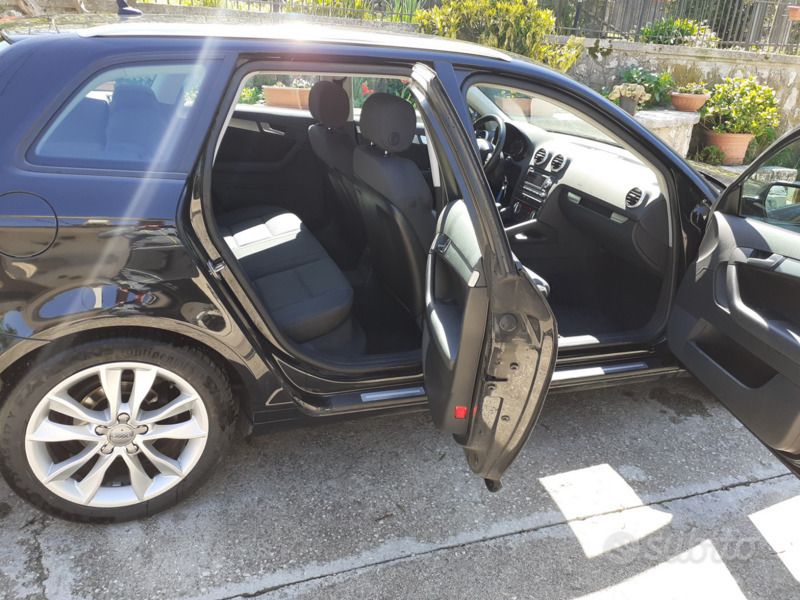 Usata Audi A3 140 CV (102 kW) 2012 Nero Utilitaria