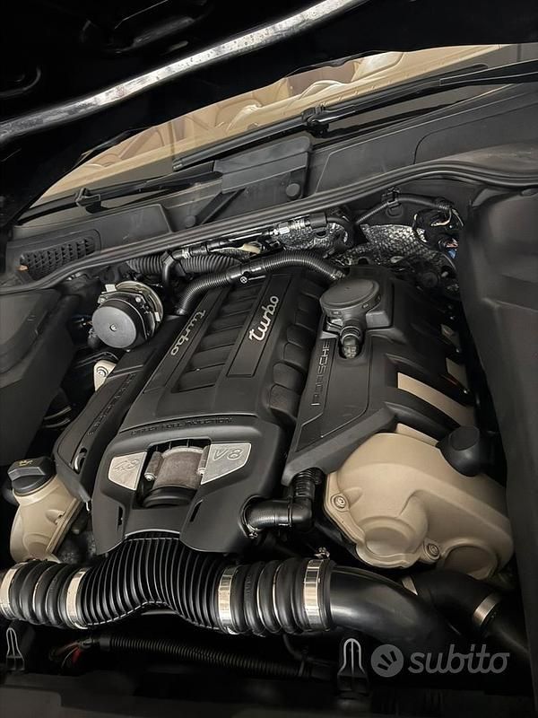 Usata Porsche Cayenne Turbo 500 CV (367 kW) 2010 SUV