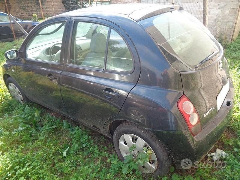 Usata Nissan Micra Acenta 82 CV (60 kW) 2005 Nero Berlina
