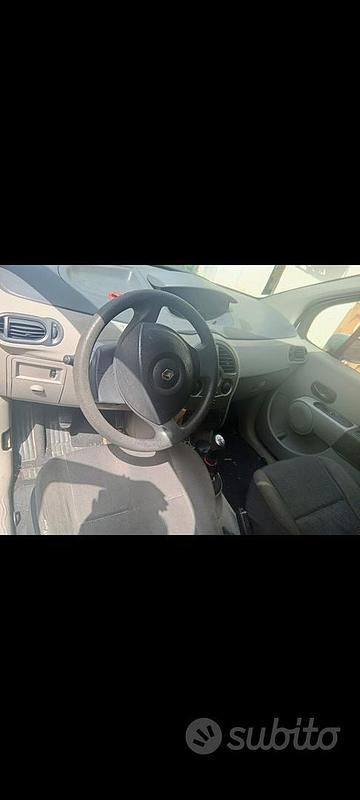 Usata Renault Modus 2005 Grigio Monovolume