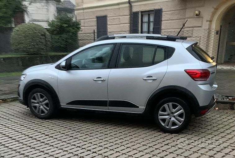 Usata 2022 Dacia Sandero Stepway Due volumi | 13.000 € - Immagine 1/2