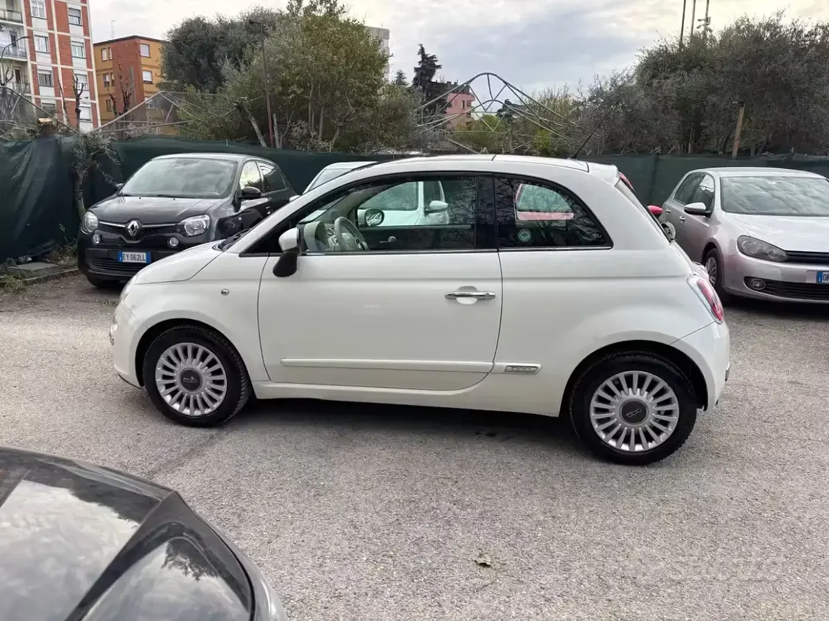 Usado Fiat 500 Lounge 101 CV (74 kW) 2007 Blanco Berlina