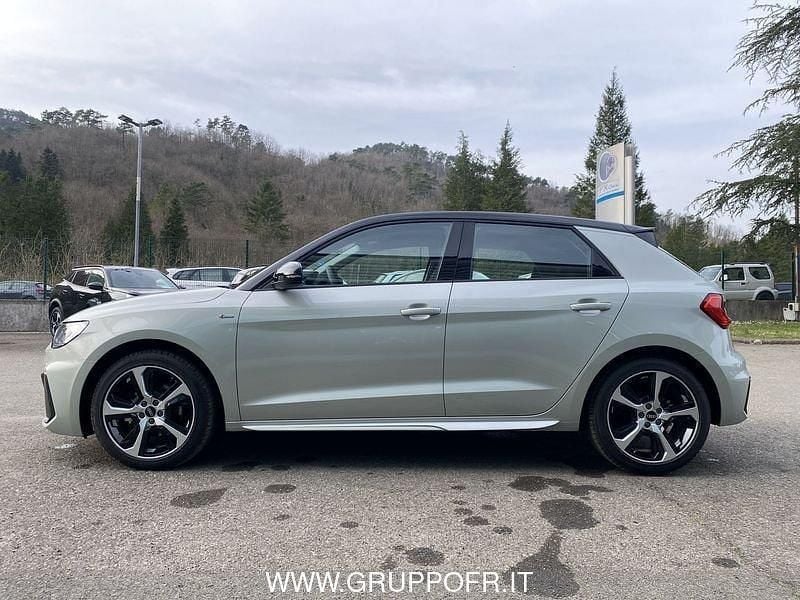 Nuova Audi A1 Design 116 CV (85 kW) 2026 Grigio SUV