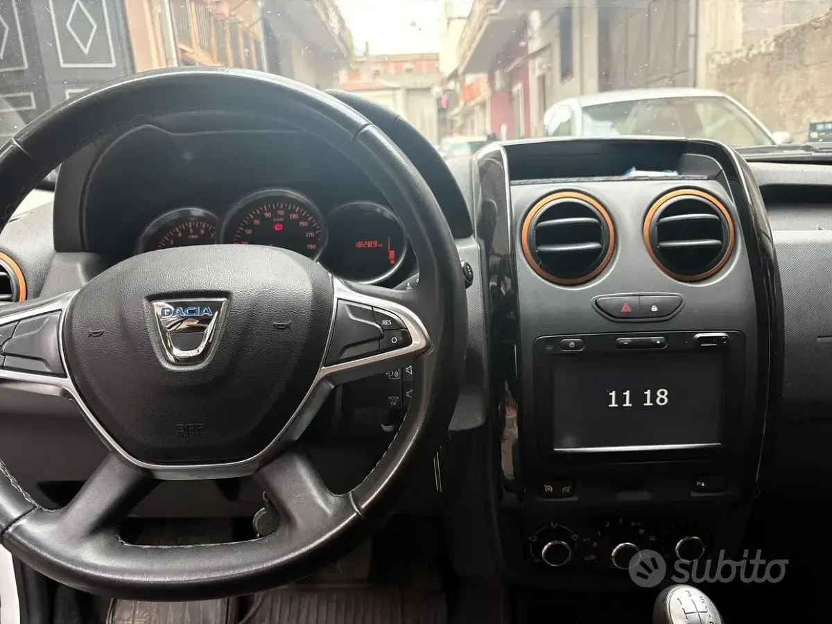 Usata Dacia Duster 114 CV (83 kW) 2017 Bianco SUV