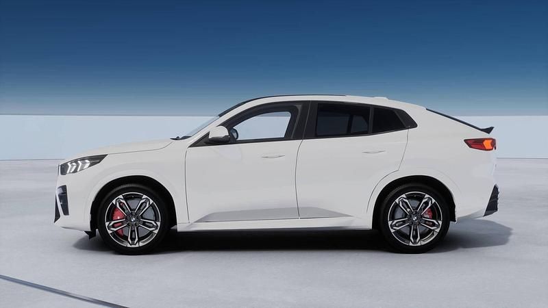 Ny BMW X2 M Sport 150 HK (110 kW) 2026 Vit SUV