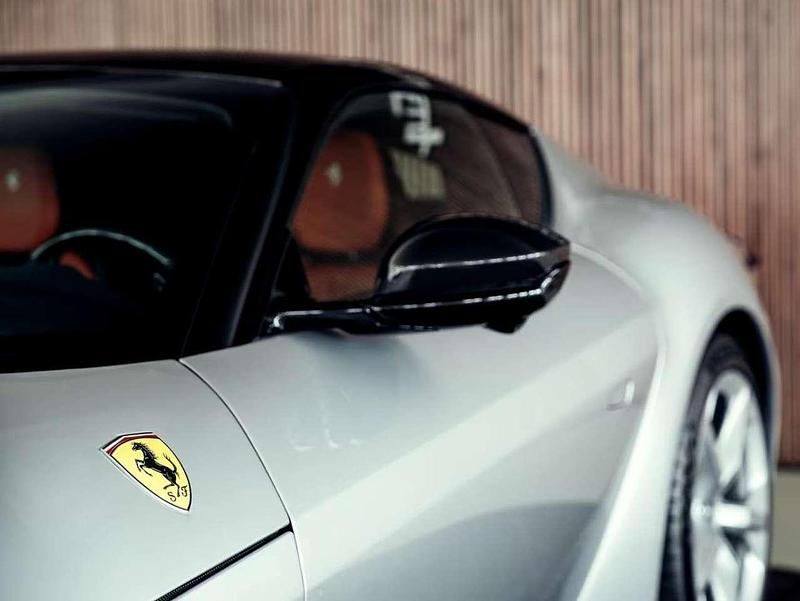 Nuova Ferrari 12 Cilindri 829 CV (609 kW) 2025 Argento Coupé