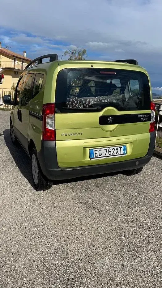Usata Peugeot Bipper 75 CV (55 kW) 2011 Giallo Monovolume