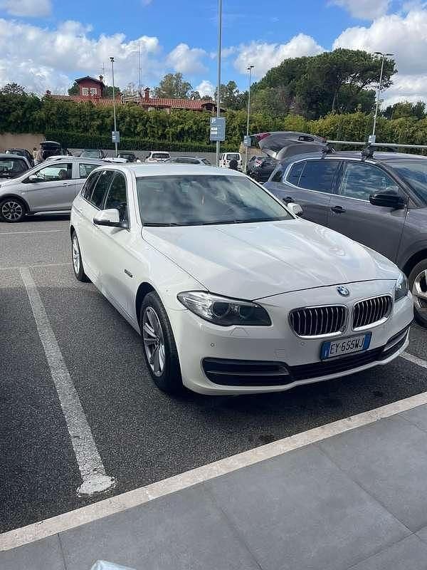 Bianco Usata 2015 BMW 518 Luxury Line Station wagon | 12.500 € (Buon prezzo) - Immagine 1/4
