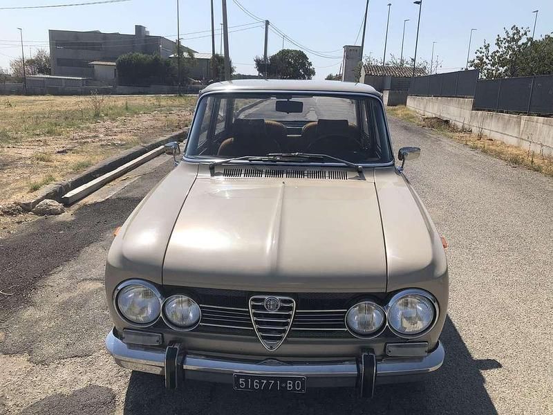 Usata Alfa Romeo Giulia 88 CV (64 kW) 1972 Beige Berlina