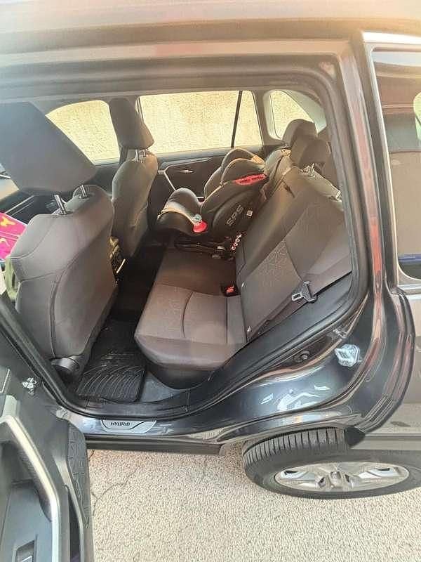 Usata Toyota RAV4 Hybrid Active 178 CV (130 kW) 2022 Grigio SUV
