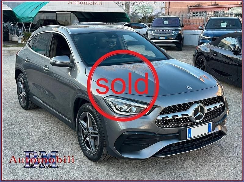 Usata Mercedes GLA200 Premium 150 CV (110 kW) 2020 Grigio SUV