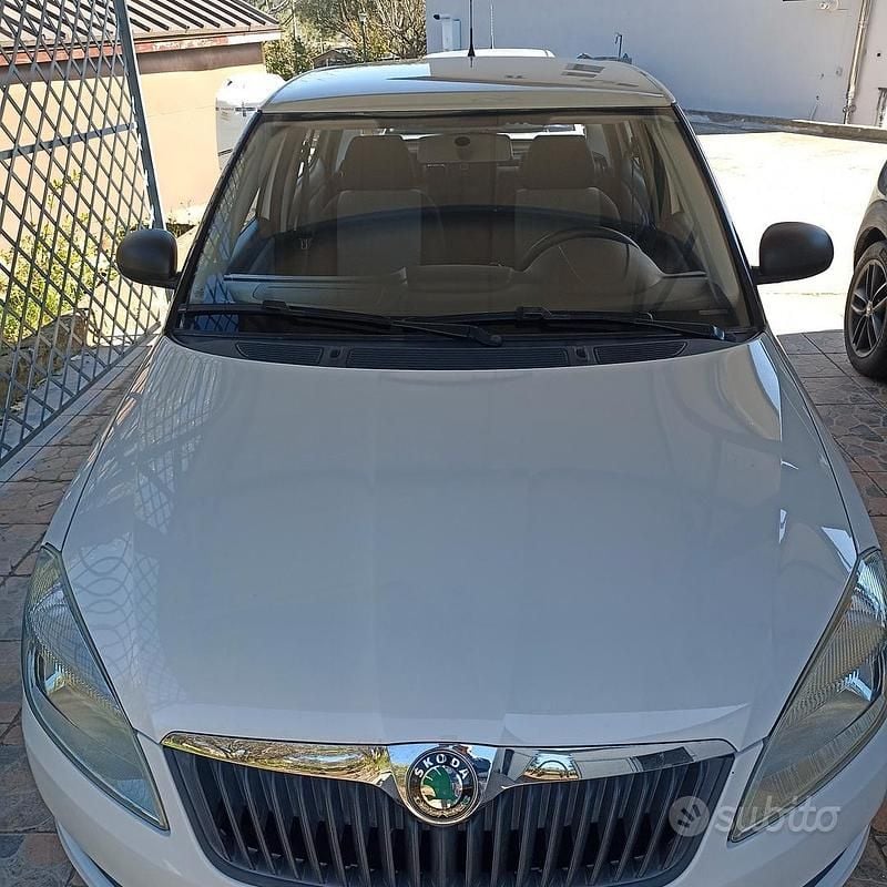 Usata Skoda Fabia 75 CV (55 kW) 2012 Bianco Berlina