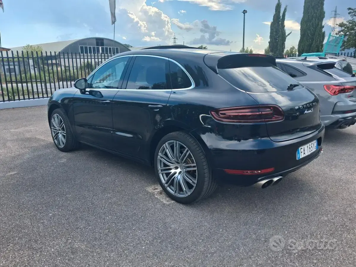 Usata Porsche Macan S Sport 340 CV (250 kW) 2015 Nero SUV