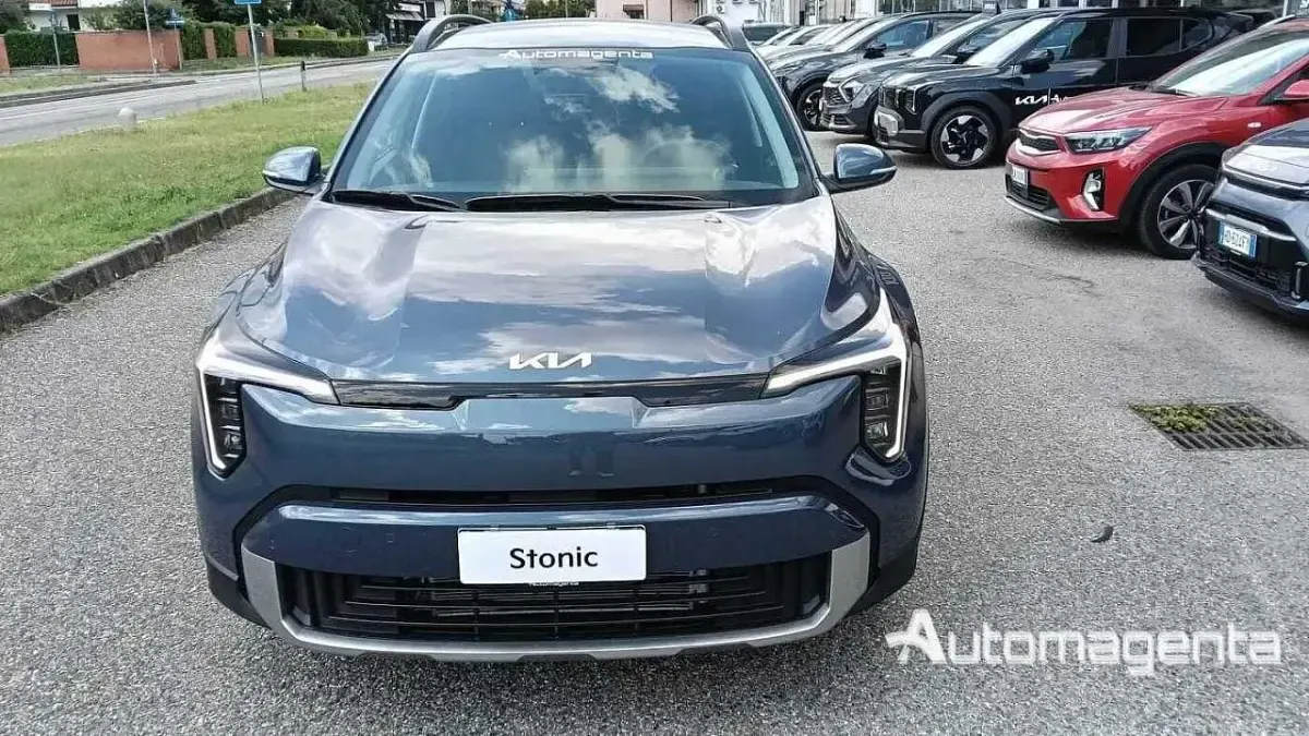 Nuova Kia Stonic Launch Edition 115 CV (84 kW) 2025 Blu SUV