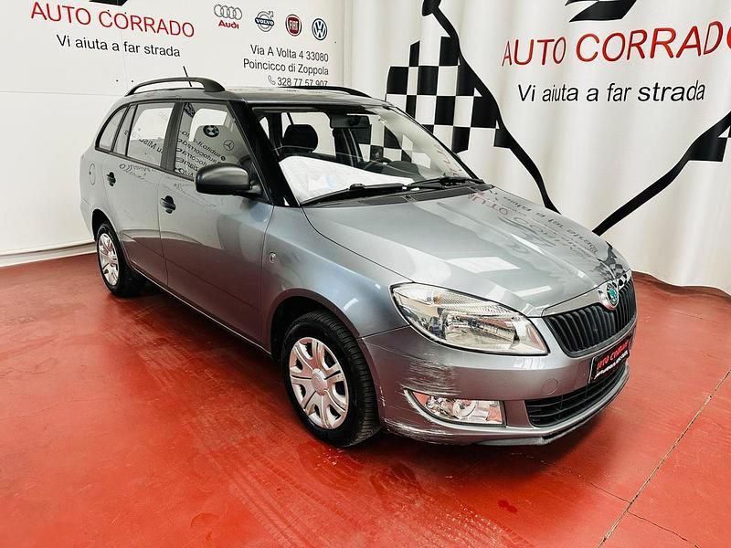 Grigio Usata 2012 Skoda Fabia Ambition Station wagon | 2700 € (Buon prezzo) - Immagine 1/4